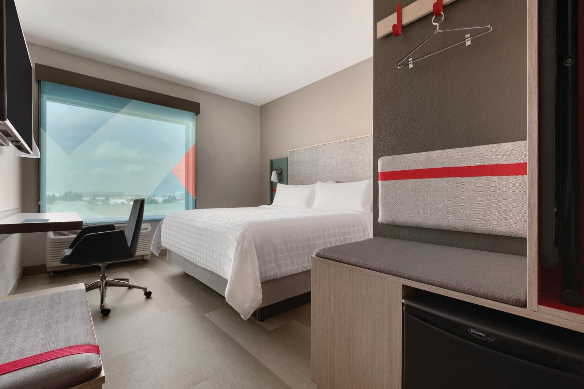 Avid Hotel Traverse City By Ihg Экстерьер фото